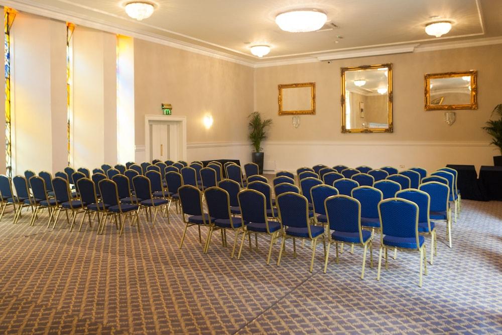Castle Oaks House Hotel Castleconnell Экстерьер фото